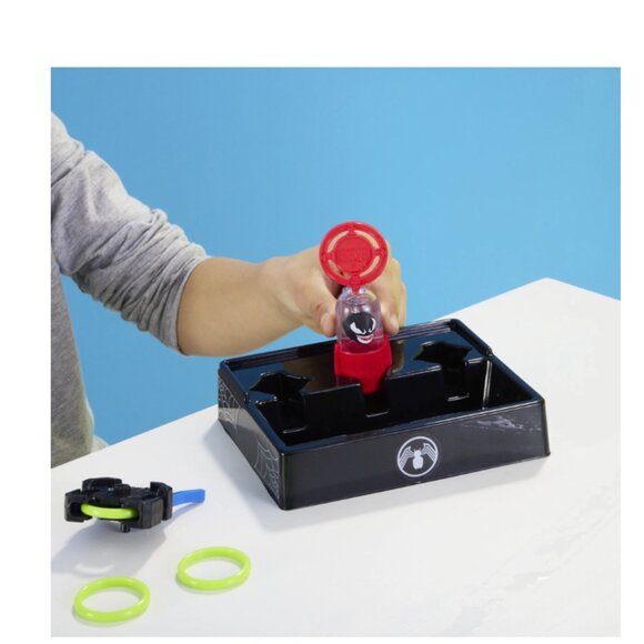 Hydro Pods Marvel Clash & Splash Duel Battle Set, Spider-Man Water Activated - Picture 3 of 8